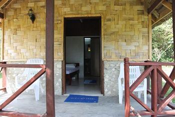 Alofa Beach Bungalows Lenakel  Bagian luar foto